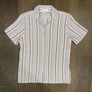 Larsson & Co. Men's Textured Stripe Short Sleeve Shirt